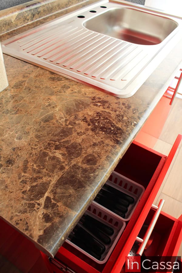 Cocina integral COSTA DE MARFIL 2.70m diseñada para ESTUFA