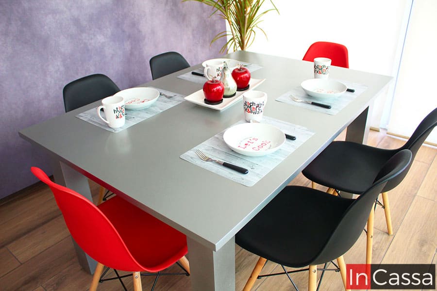 Comedor EAMES Modelo EMBOSCADA colors