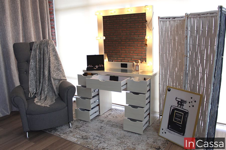 InCassa Muebles Edomex mueblería CDMX Tocador de 8 focos Vintage con luz Vanity Modelo EMIRATOS 2