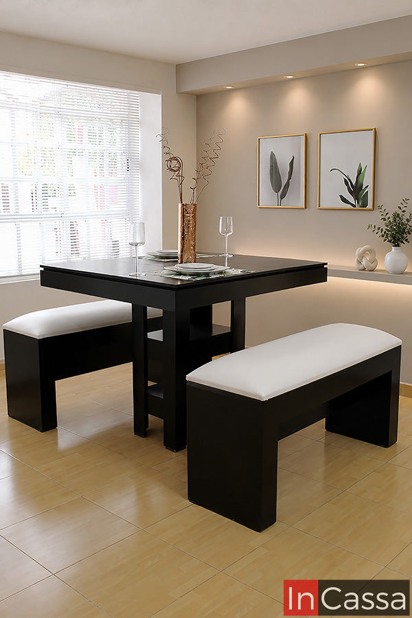 Vista en ambiente del Comedor Modelo ESTOCOLMO para 4 personas en color chocolate con asientos tapizados en suede color hueso, compuesto por mesa rectangular y dos bancas. Su diseño combina una estructura robusta en tono chocolate con el contraste claro de los asientos, ideal para espacios de comedor modernos.