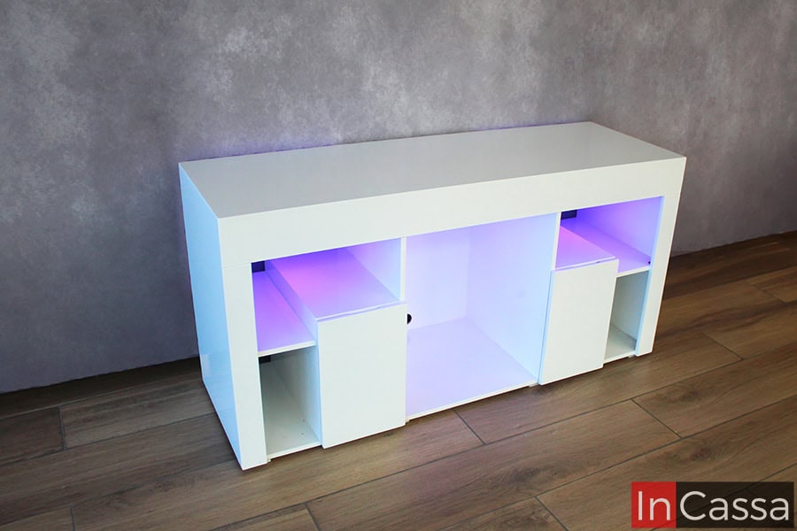 Centro de Entretenimiento con luces de colores Modelo MANÍ