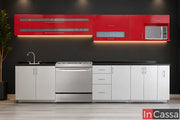 En la imagen se aprecia la Cocina Integral MEDELLIN de 3.50 m para ESTUFA con alacenas superiores en color rojo vivo y gabinetes inferiores en color silver con cubierta de formaica en estilo mármol negro. Su diseño de gran capacidad combina elegancia, funcionalidad y amplios espacios de almacenamiento para una cocina moderna.