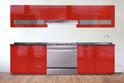 Una vista frontal de la Cocina Integral MONTEVIDEO de 2.90m para ESTUFA en color rojo vivo resalta su diseño moderno y vibrante, con alacenas superiores con cristal decorativo, cajones funcionales y cubierta de formaica en estilo mármol negro que aporta un elegante contraste.
