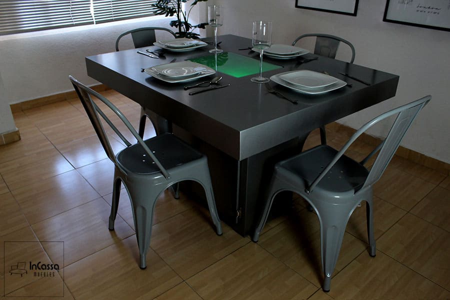 InCassa Muebles Comedor Modelo PLATEA con luz LED y silla TOLIX 31