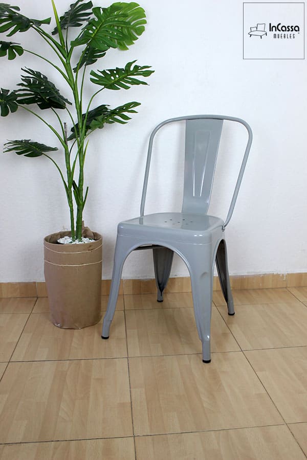 InCassa Muebles Comedor Modelo PLATEA con luz LED y silla TOLIX 34