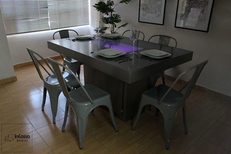 InCassa Muebles Comedor Modelo PLATEA con luz LED y silla TOLIX 21