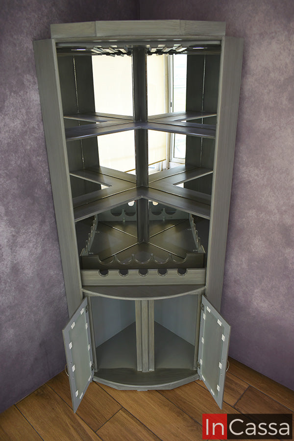 Se muestra la Cantina Modelo TEQUILA en color gris cenizo oscuro completamente vacía, permitiendo apreciar su distribución interior. Cuenta con entrepaños, paneles con espejo, portacopas suspendido, botellero horizontal, iluminación LED y un gabinete inferior con puertas de cristal esmerilado, ofreciendo una excelente capacidad para organizar bebidas, cristalería y accesorios de forma elegante.
