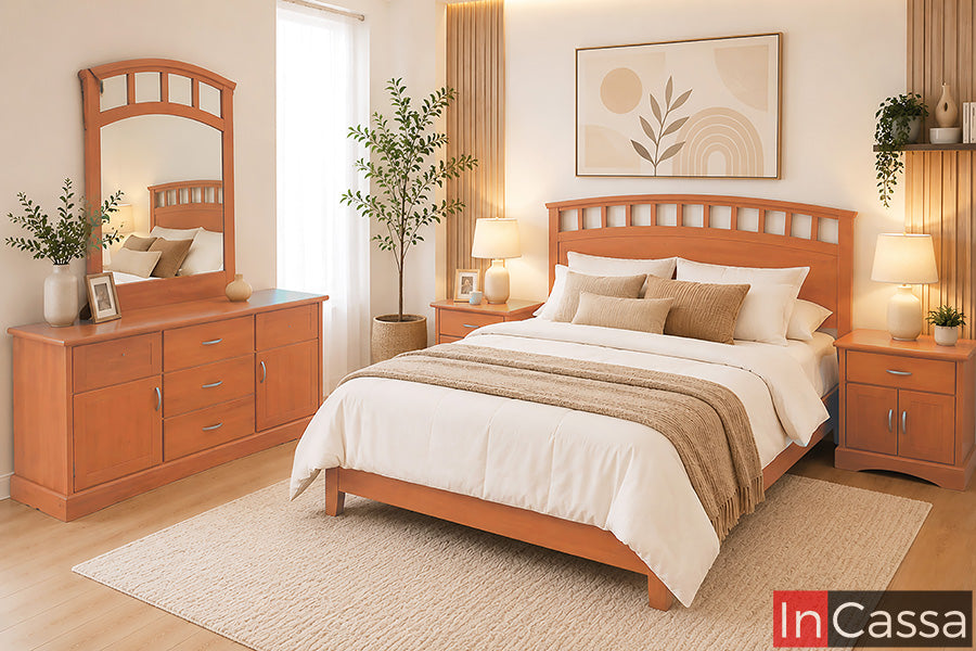 Recámara Modelo TURÍN en acabado maple claro, con cabecera de diseño clásico y detalles geométricos que resaltan la apariencia natural de la madera. El conjunto se complementa con base para cama, burós, cómoda y espejo a juego, manteniendo el mismo acabado maple claro para crear una recámara cálida, uniforme y funcional.