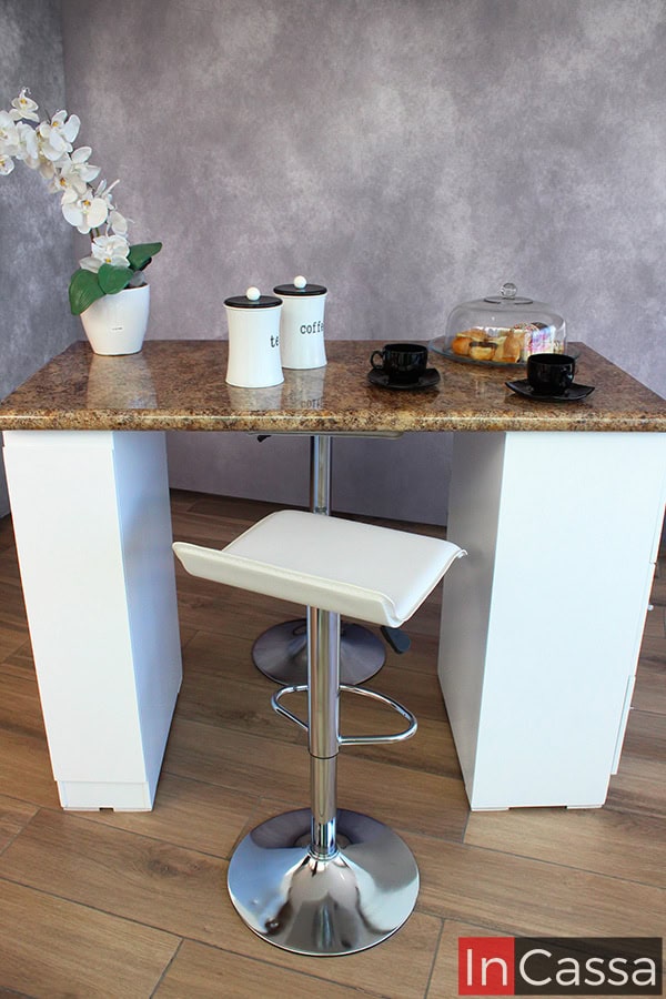 Isla Minimalista para Cocina con Bancos Modelo VILNA Urbino