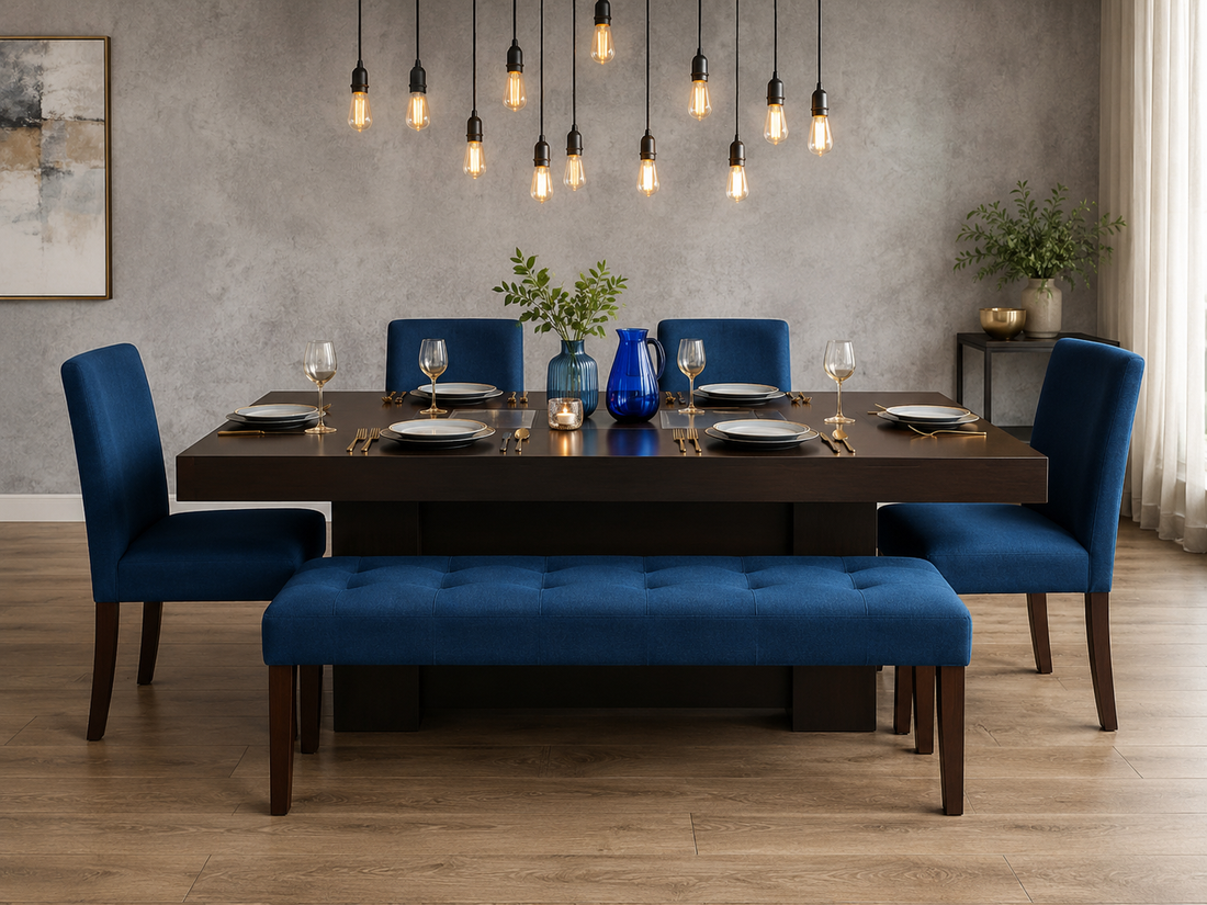Imagen recomendada: comedor moderno con mesa y sillas, ambiente familiar, decoración neutra, iluminación cálida y espacio cómodo alrededor.