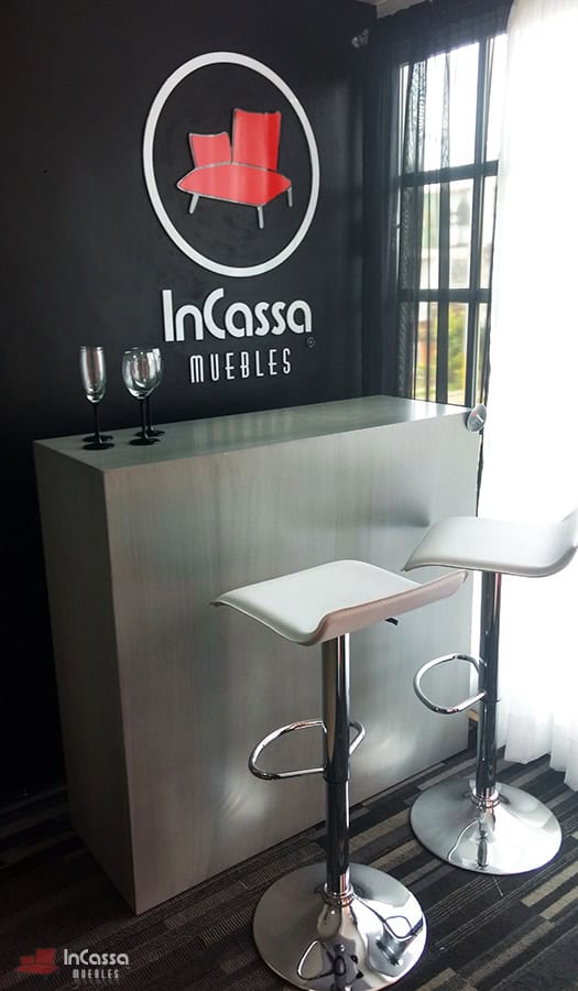 Barra Cantina con Bancos Modelo MALLORCA URBINO