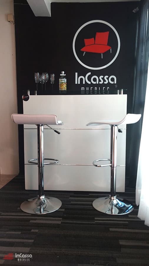 InCassa Muebles Edomex mueblería CDMX Cantina con Bancos Modelo UGANDA Urbino 1