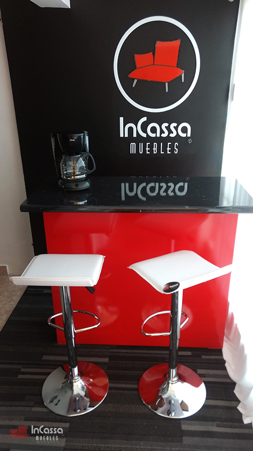 InCassa Muebles Edomex mueblería CDMX Barra para Cocina con Bancos Modelo Venecia Urbino 8