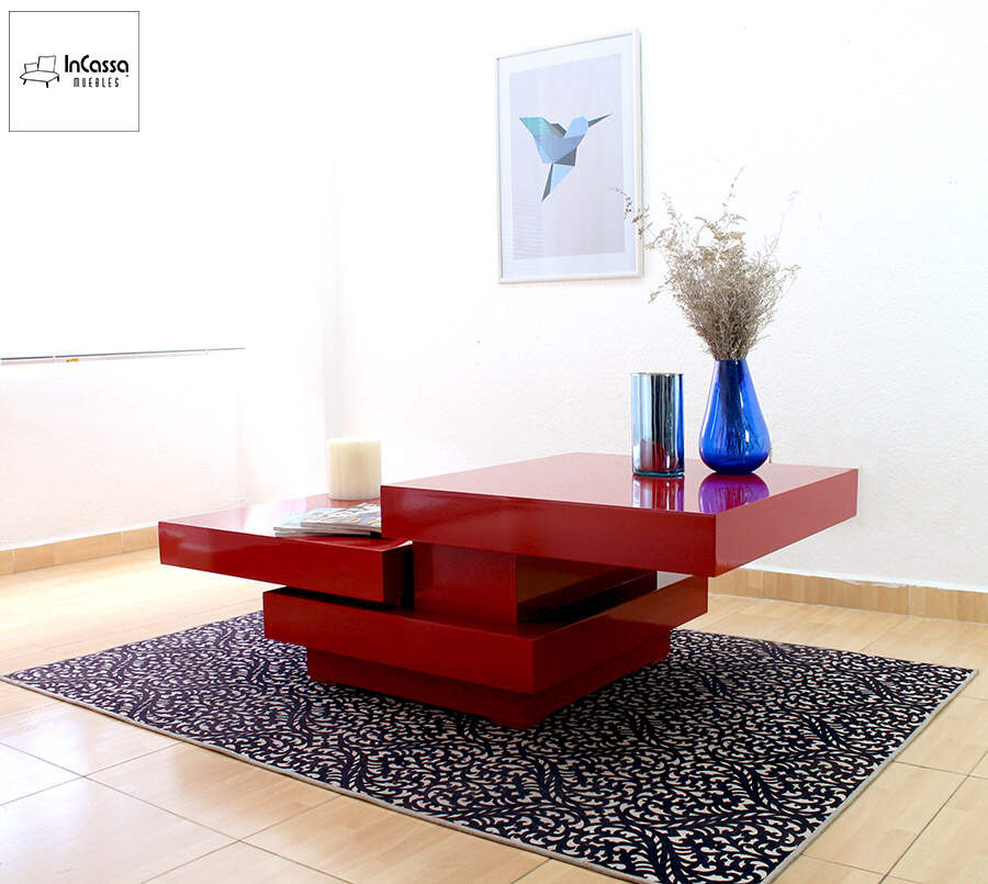 Mesa de centro moderna fabricada 100% en MDF Chileno en color rojo brillante